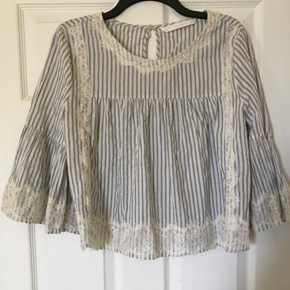Mid sleeved blouse - Picture 3 of 7